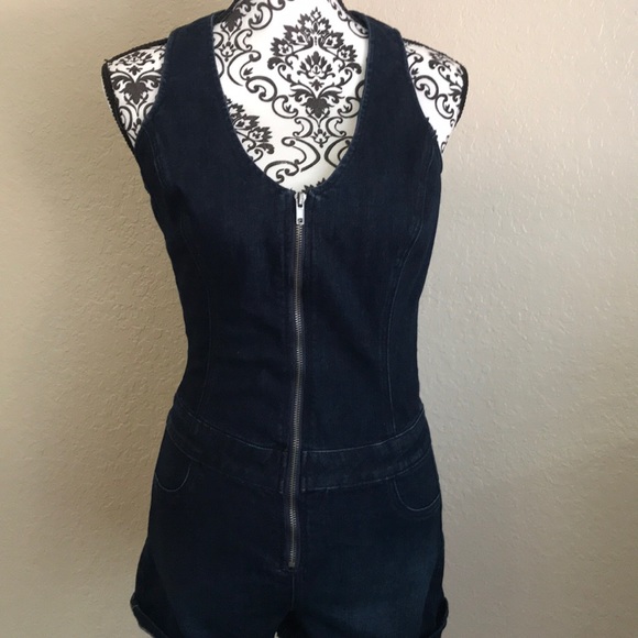 🔴SALE NEW GUESS Denim Romper - Picture 2 of 3